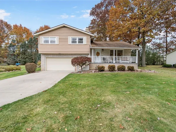 1373 Lott Dr, Uniontown, OH 44685