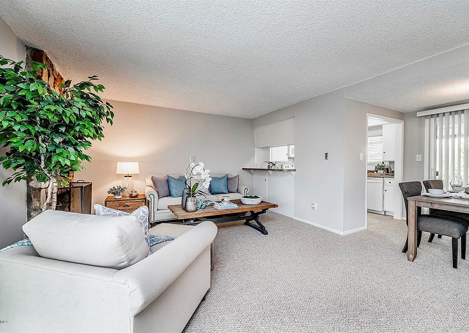 1st image of 22913 Maple Ave Unit B