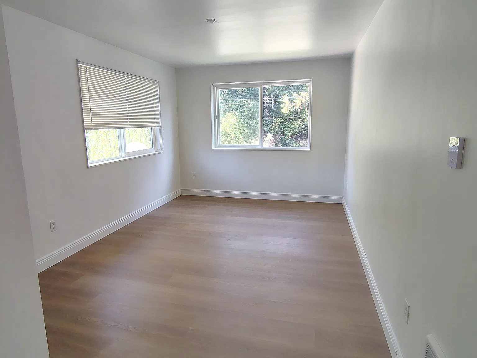 6 bed, 2000 sqft, $4,300 — Photo 4