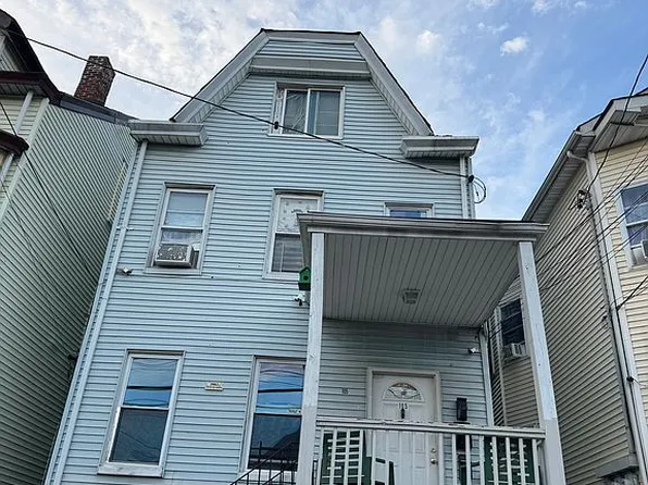 105 Lyon St, Paterson, NJ 07524