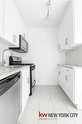 Rented by Keller Williams NYC | media 14