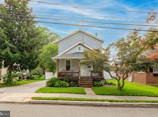 73 S Sproul Rd, Broomall, PA 19008