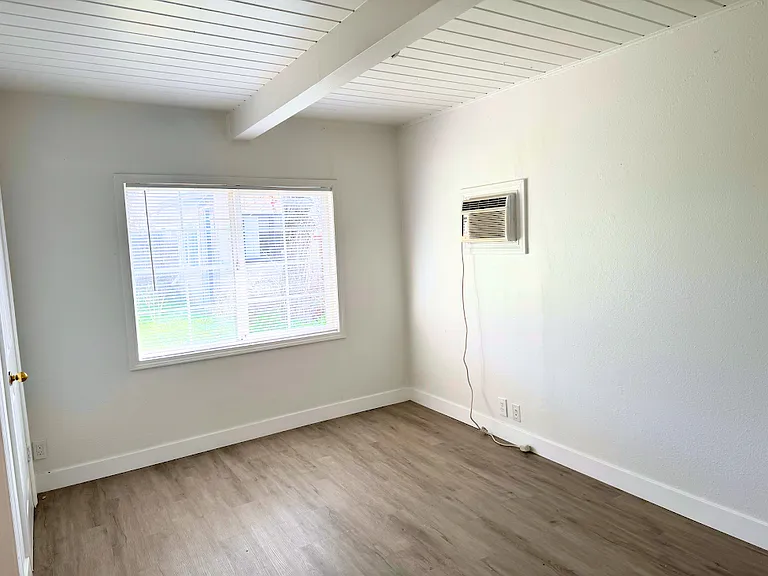 3174 Ameno Rd — Photo 14
