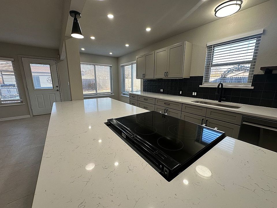 1st image of 5446 Barcelona Dr