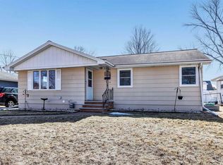 1900 Newberry Ave, Green Bay, WI 54302