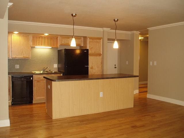 1st image of 601 W 11th Ave APT 119