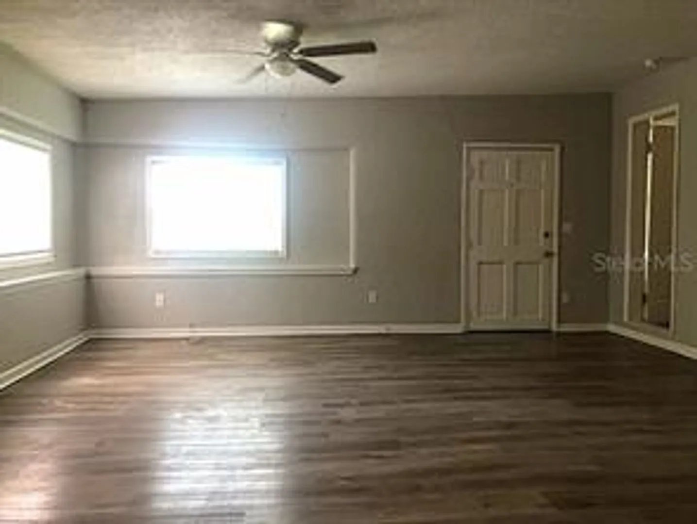 1 Bedroom / 1 Bath in Sanford Available Now! — Photo 3