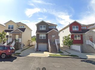 30 Riverside Ln #1B, Staten Island, NY 10302