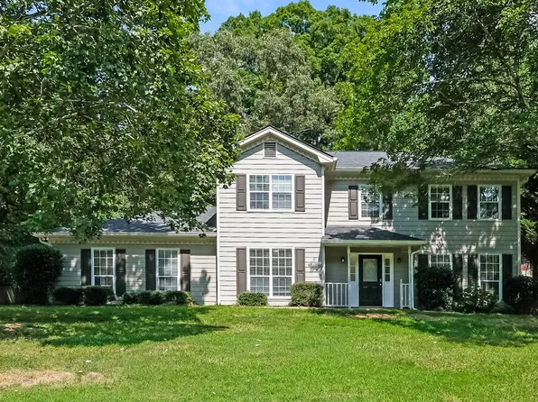 237 Hidden Ct, Winder, GA 30680