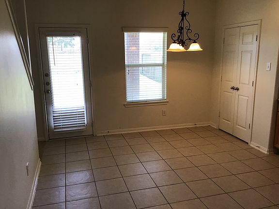 5th image of 11230 Overland Trail Dr