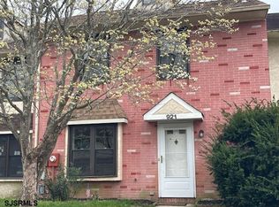 921 Blake Dr, Mays Landing, NJ 08330
