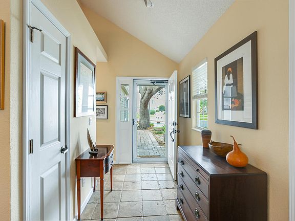 4th image of 101 Leeward Ct