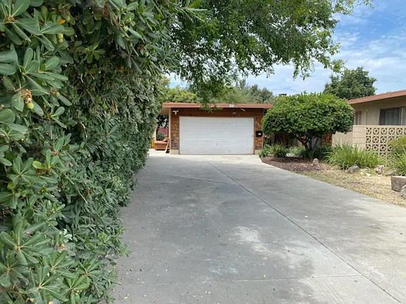 2nd image of 5029 McClintock Ave