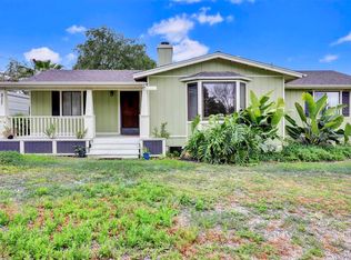 517 Smilax Rd, Vista, CA 92081