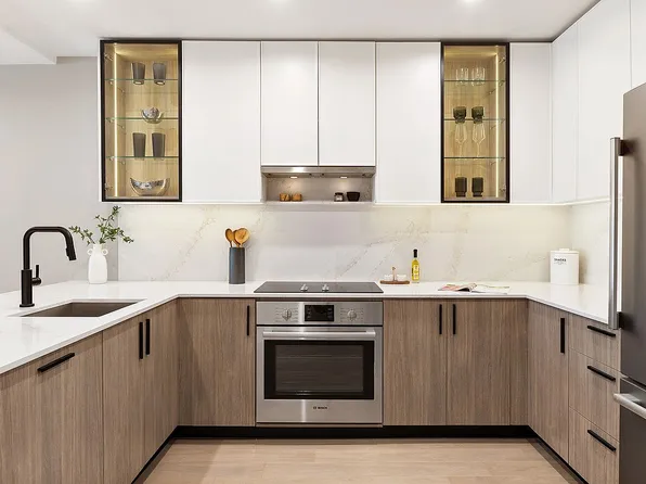 25-23 Newtown Ave #4E, Astoria, NY 11102