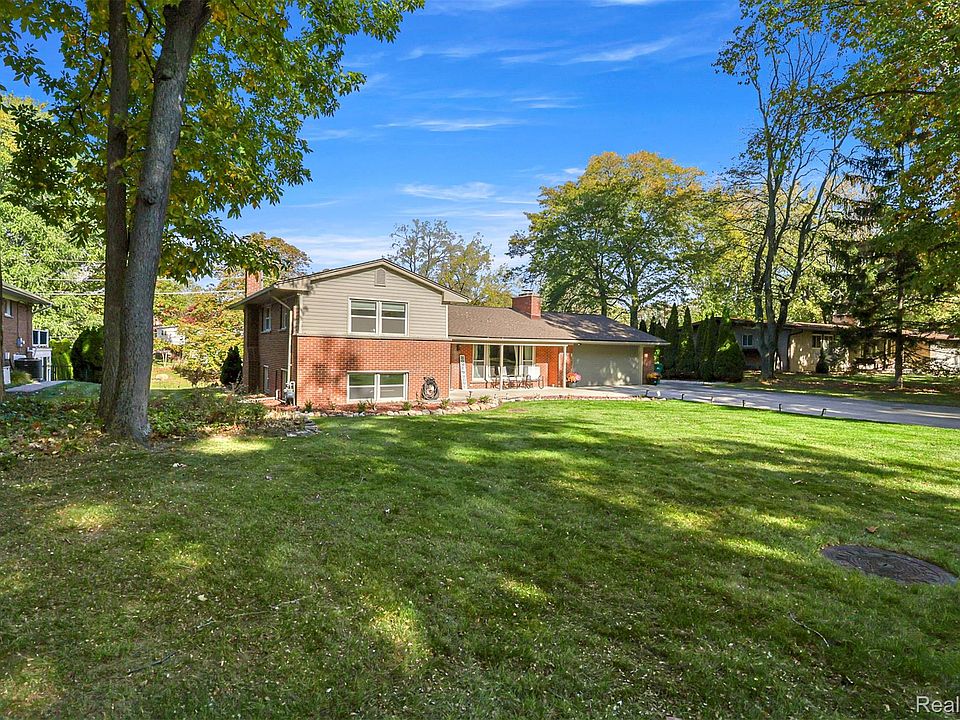 21102 Knudsen Dr, photo 2