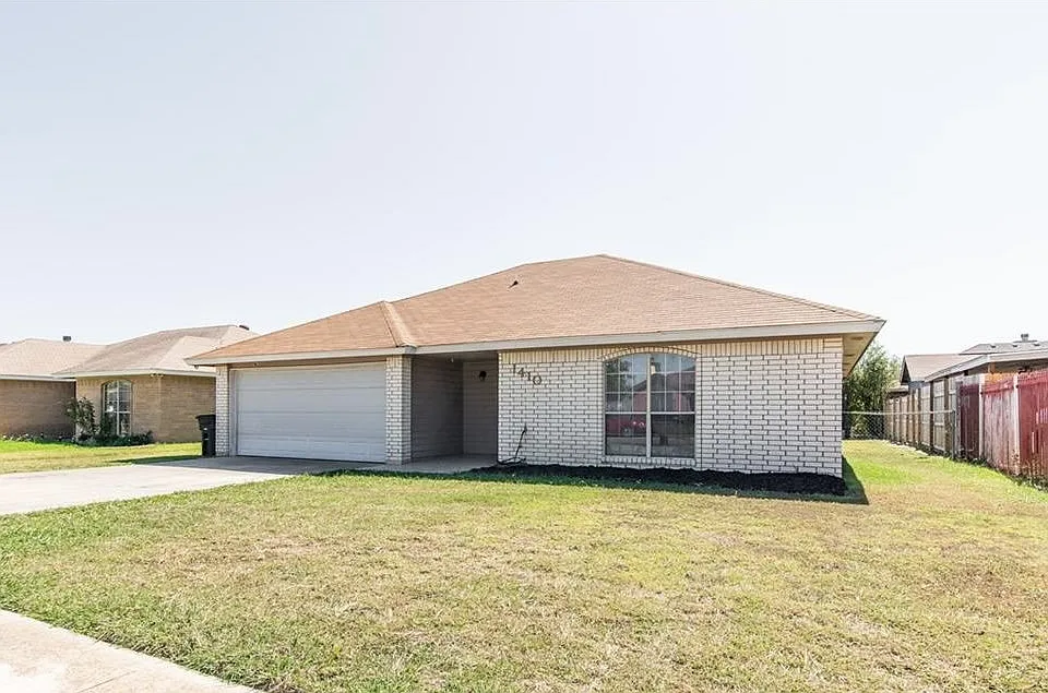 1410 Windsor Cir