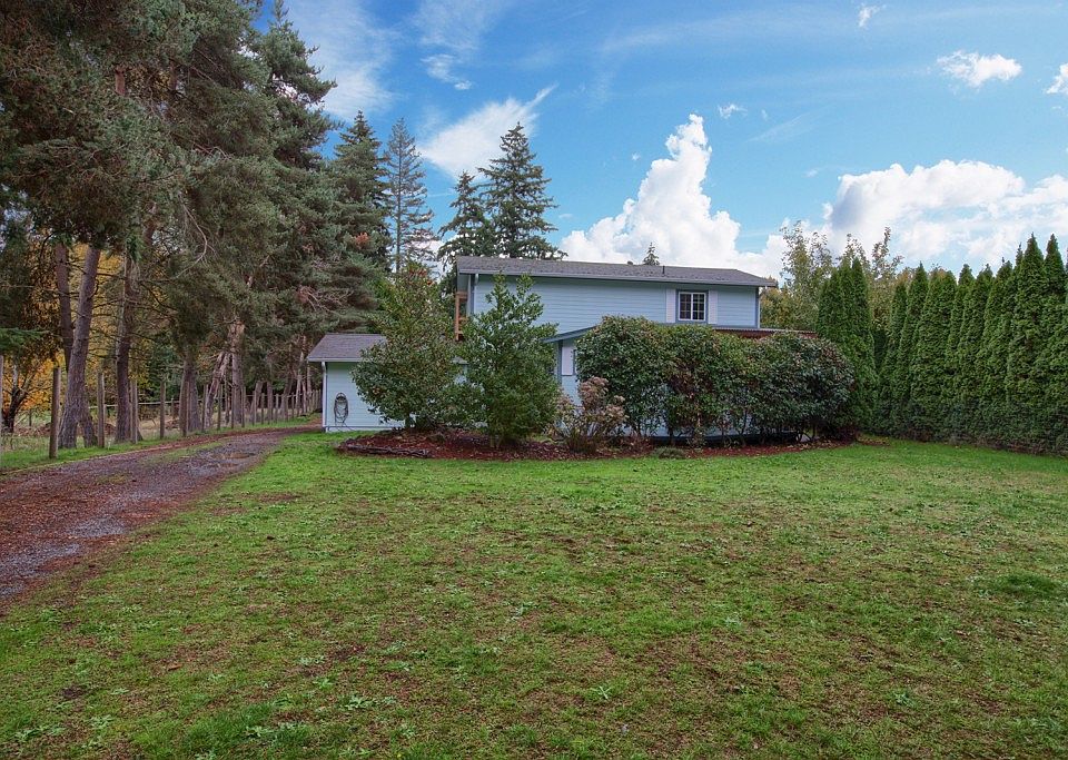 1st image of 3117 108th Ave E