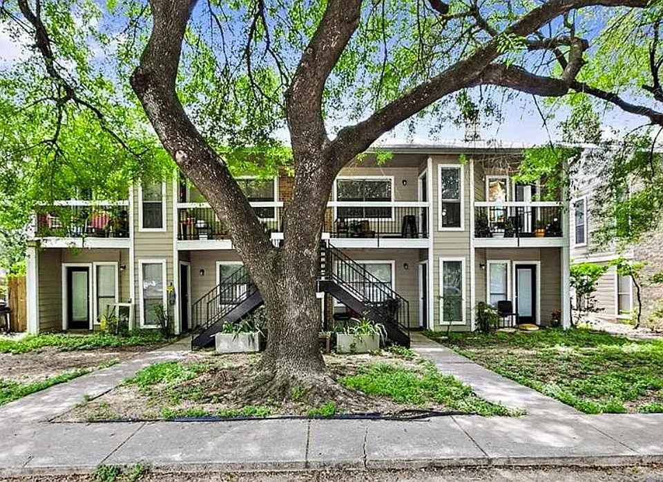 1901 W Loop #B