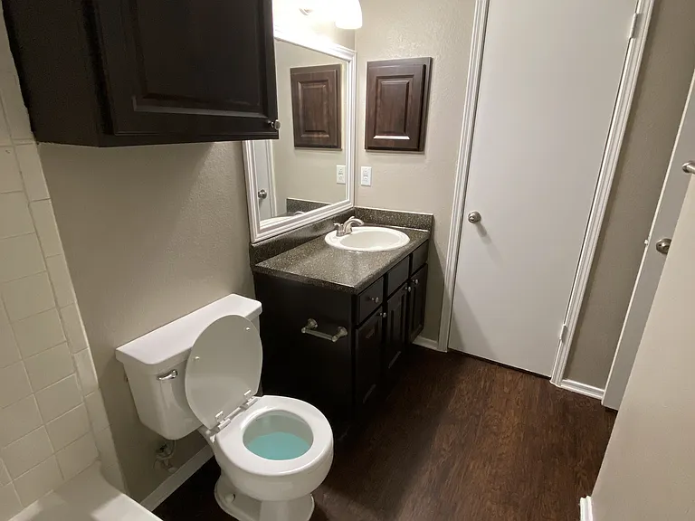 Walnut Creek Apartments — Photo 128