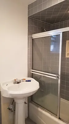 Rented by BUZZ REALTY | media 31