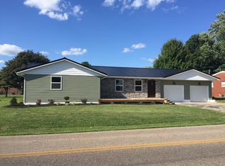 740 Boulevard Dr, Belpre, OH 45714