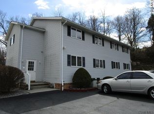724 E Oakmont Blvd APT C, Johnstown, PA 15904