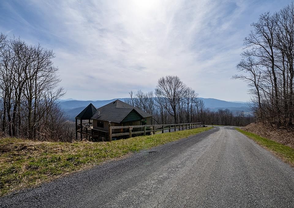 1st image of 178 Holiday Ln