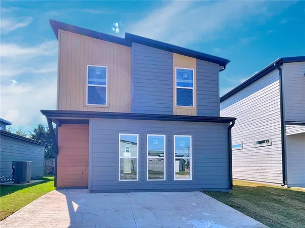 821 Reading Railroad Ln, Bentonville, AR 72713