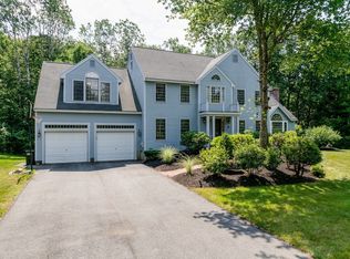 28 Deerfield Dr, Groton, MA 01450