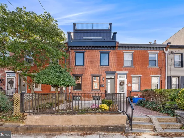 2228 Bainbridge St, Philadelphia, PA 19146