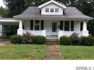 576 E Elm St, Nashville, IL 62263
