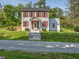 4560 Fairview Rd, Columbia, PA 17512