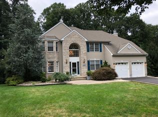 21 Dickinson Ct, Ledgewood, NJ 07852