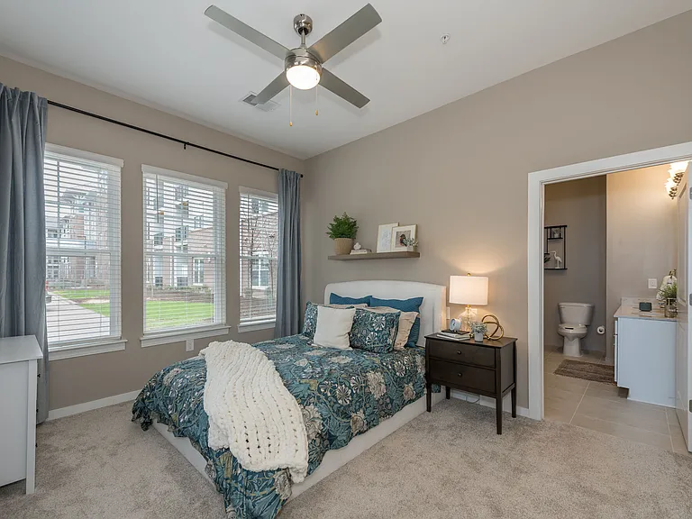 Acclaim at Cary Pointe — Photo 18