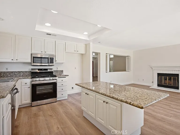 24832 Barclay Ln — Photo 14