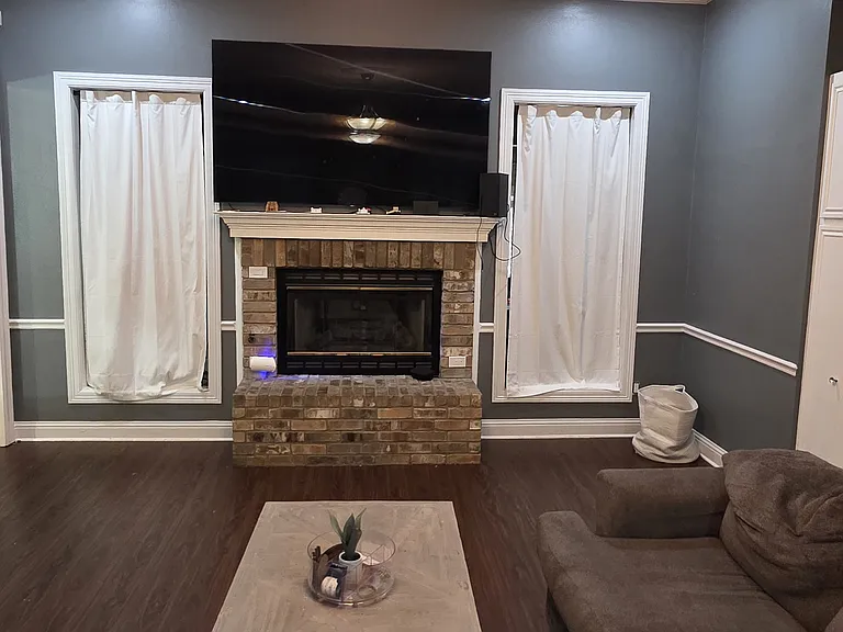 4901 Old Oak Dr — Photo 11