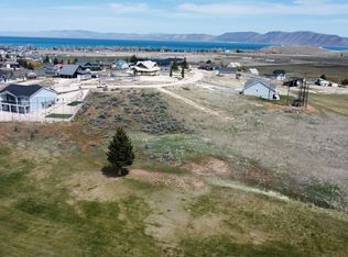 2725 S Birdie Cir, Garden City, UT 84028