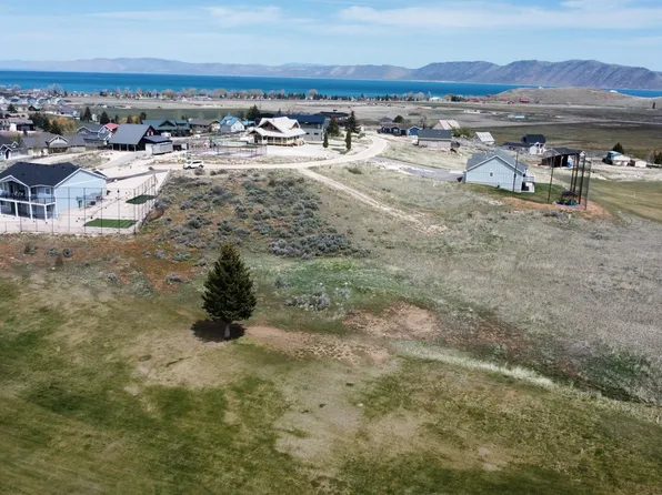 2725 S Birdie Cir, Garden City, UT 84028