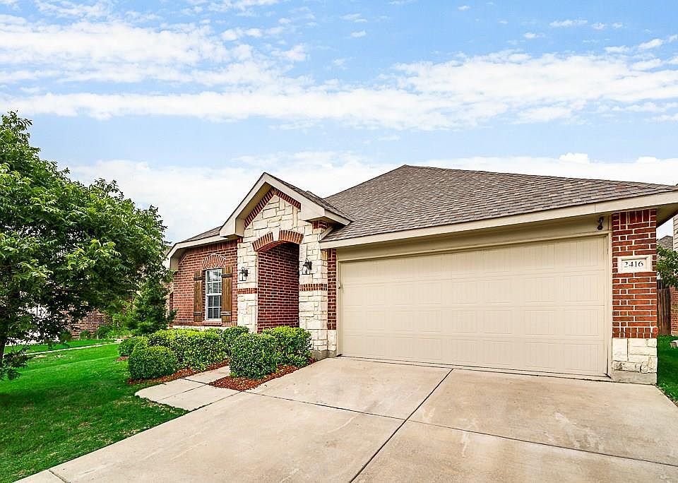 1st image of 2416 Loreto Dr