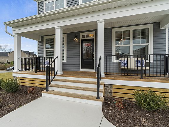 Hartfield II AC- Front Porch