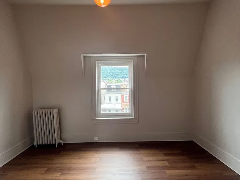 530 N 8th St — Photo 25