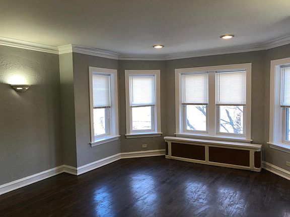 Living Room (Facing Windows)