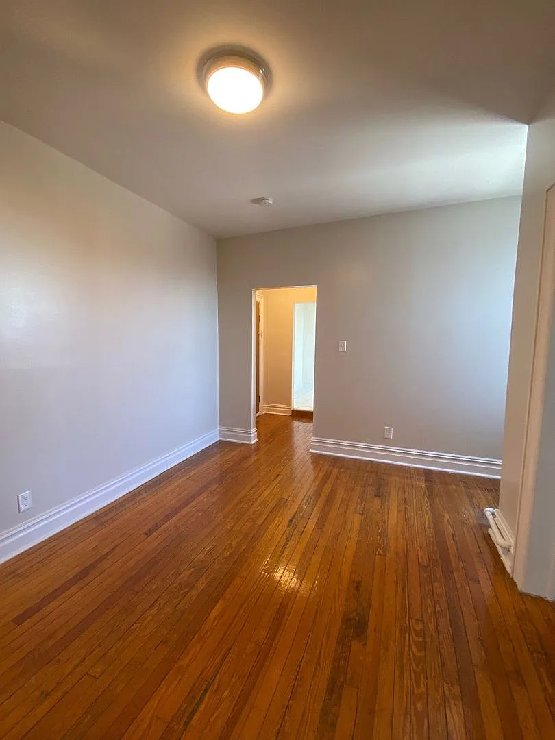 525 - Golden Crest 525 60th Street, LLC — Photo 4