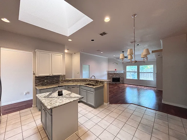 5628 Tribune Way — Photo 2