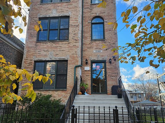 3rd image of 1130 N Mozart St #1