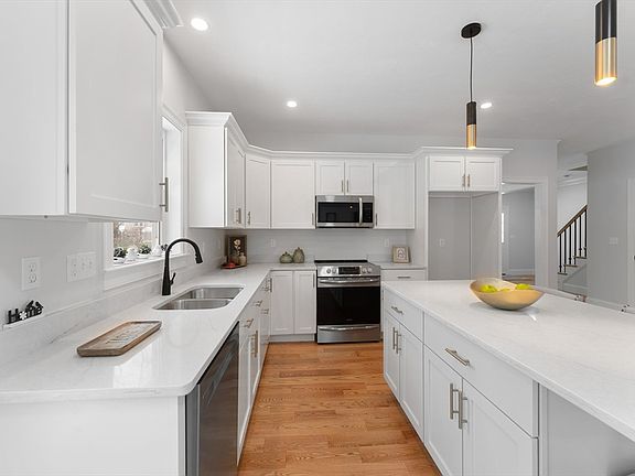 4th image of LOT 8-8A White Ct