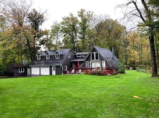 8858 Lovers Lane Rd, Corfu, NY 14036