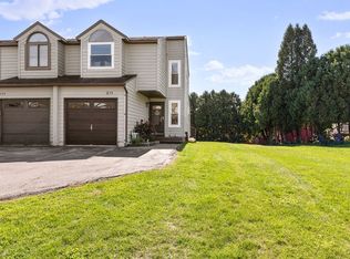 211 Quincy Pl, Liverpool, NY 13088