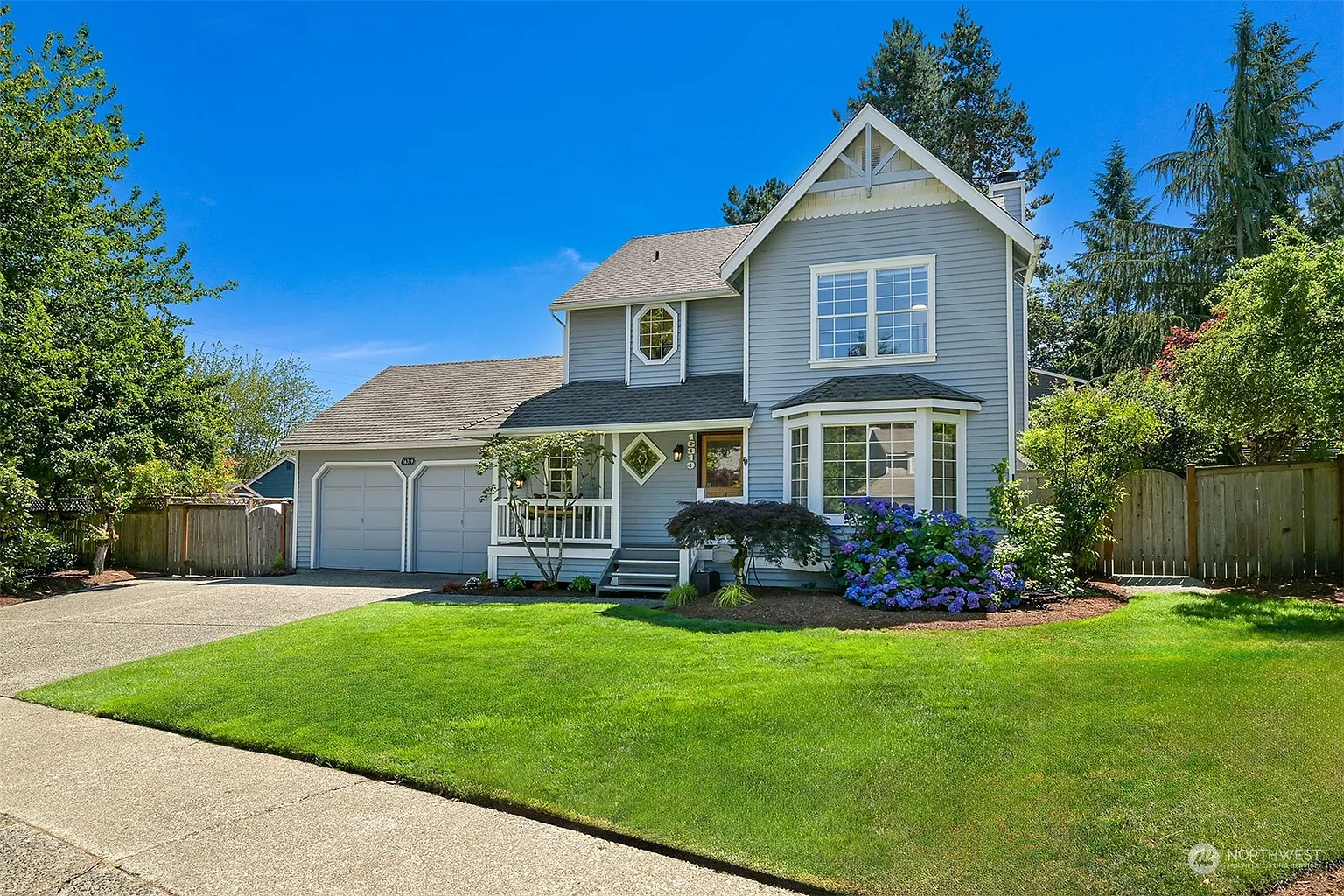 16319 SE 46th Way photo 1